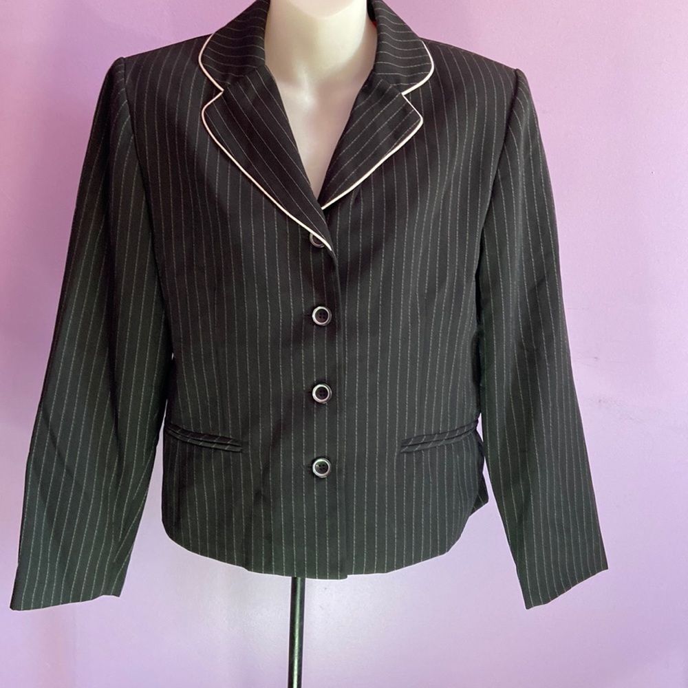 Danny & Nicole Petite 8P Black Pinstripe Blazer